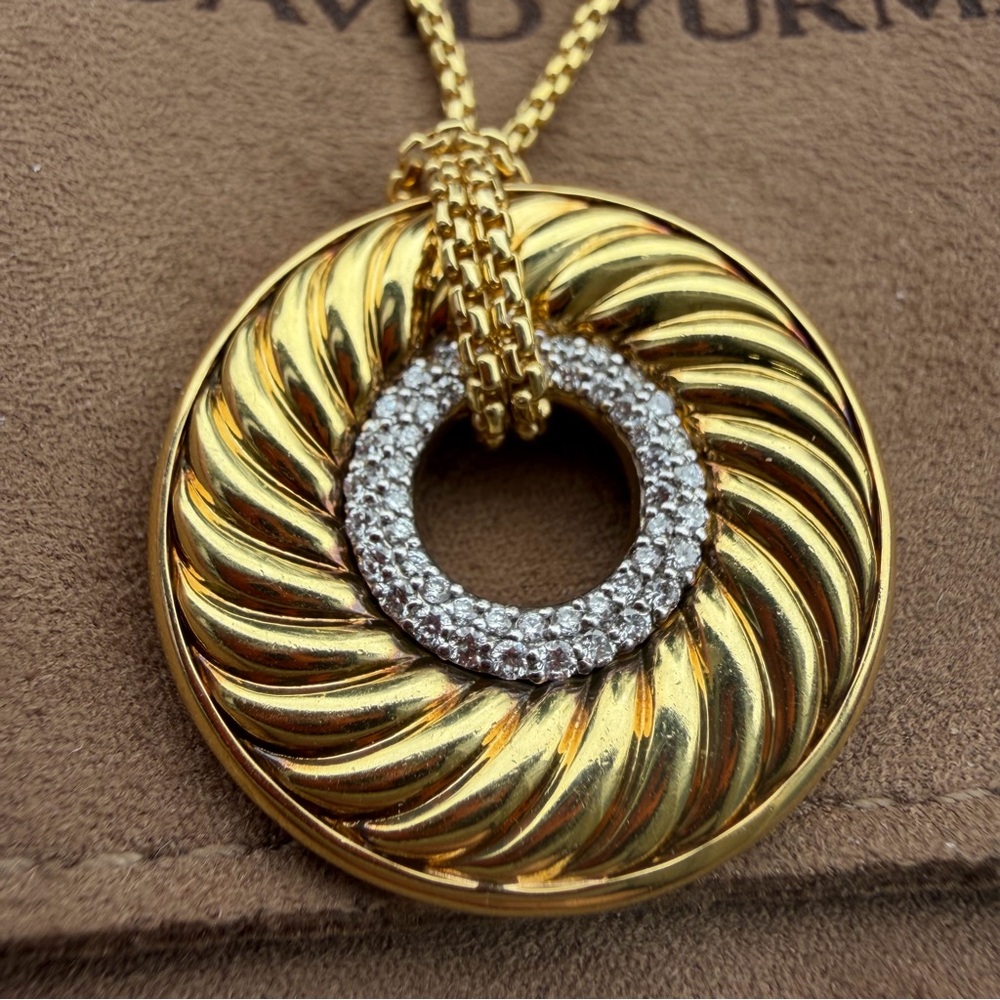 ❤️ David Yurman 18K Yellow Gold Diamond Thoroughbred Pendant Necklace - Picture 3 of 9
